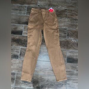 NWT Spanx Stretch Twill ankle cargo pants in honey glow